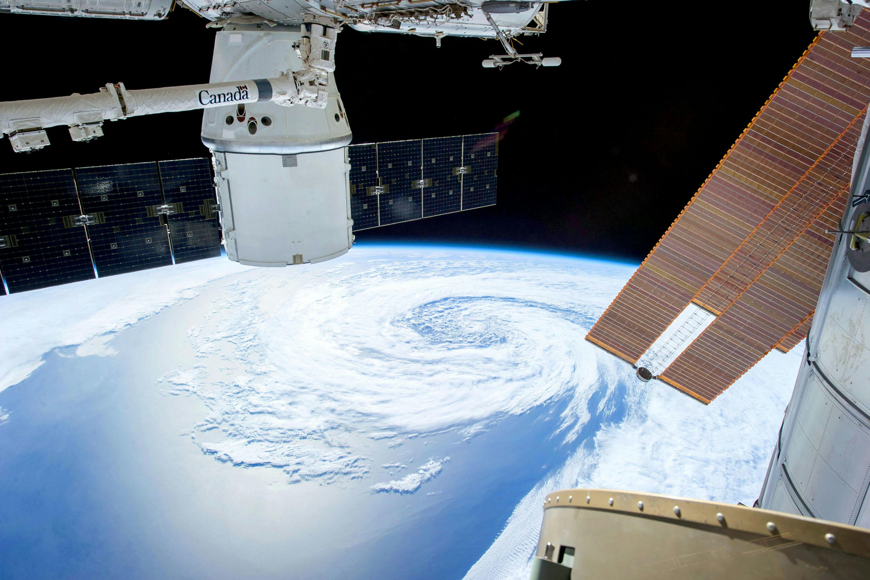 Forecast Specialist Background Photo